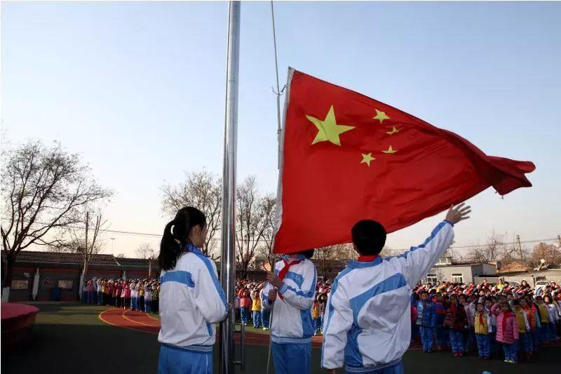 探讨天南海北,尽在问答交流平台不是人人都适合打耳洞的,哪几类人要慎重考虑打耳洞?